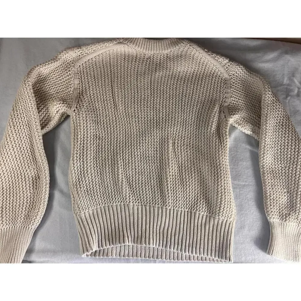 Banana Republic Cream Knit Sweater -‎ Small